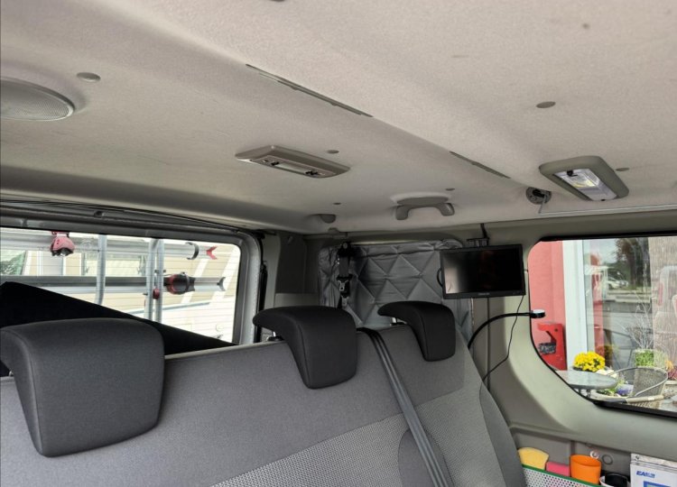 Opel Vivaro, 2,5 Spací vestavba DCi Westfalia